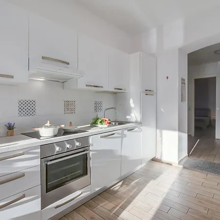 Apartment La Finestra Di Laura - Happy *